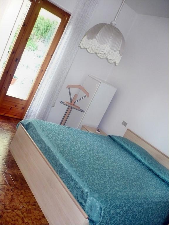 Appartamento Michela Brenzone sul Garda Habitación foto