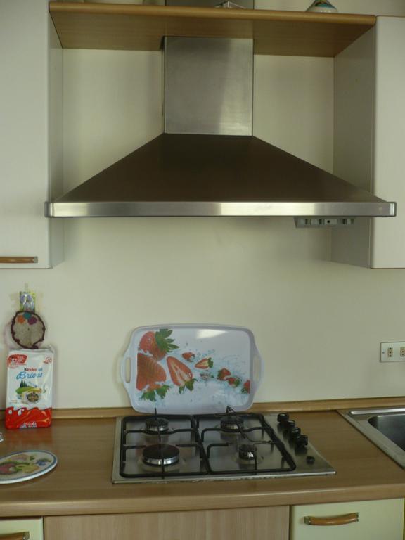 Appartamento Michela Brenzone sul Garda Habitación foto