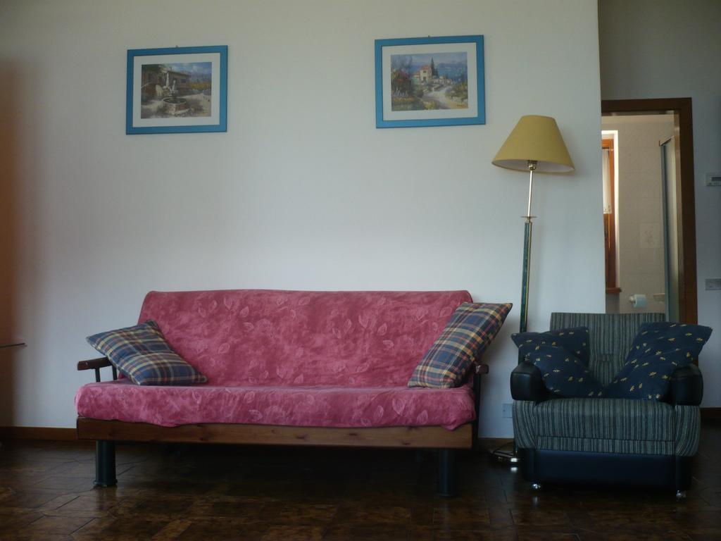 Appartamento Michela Brenzone sul Garda Habitación foto