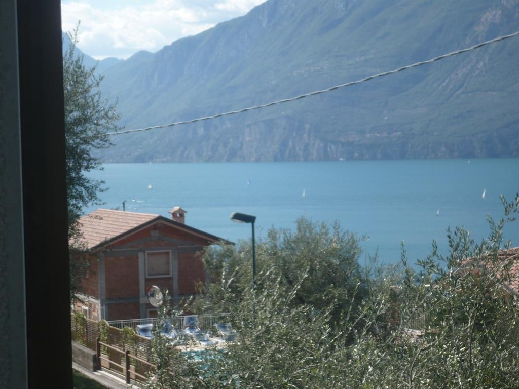 Appartamento Michela Brenzone sul Garda Habitación foto