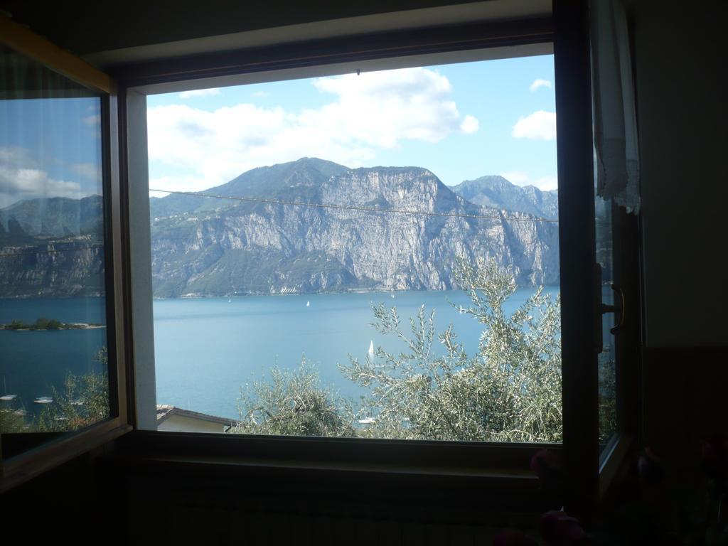 Appartamento Michela Brenzone sul Garda Habitación foto