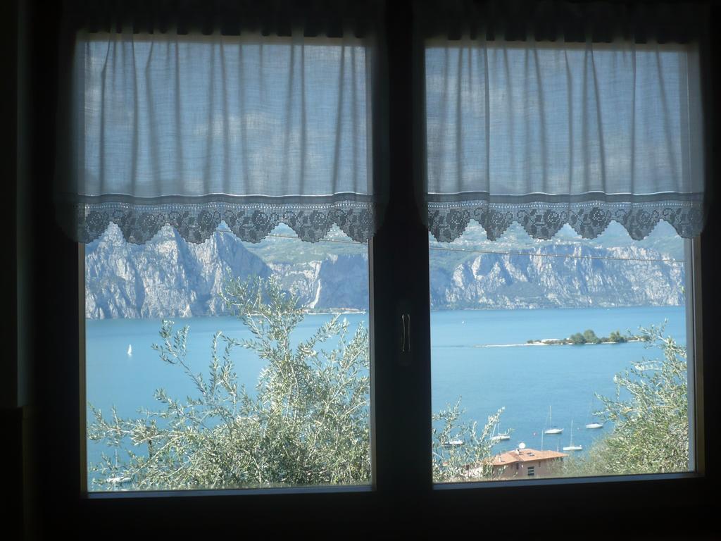 Appartamento Michela Brenzone sul Garda Habitación foto